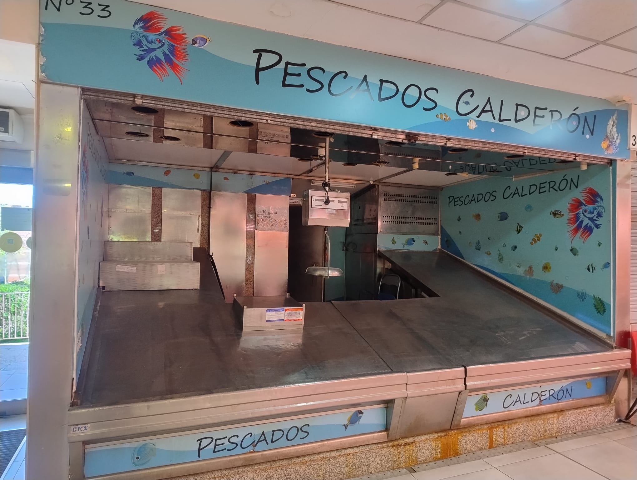 puesto disponible (4)